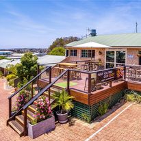 Quality Suites Banksia Gardens