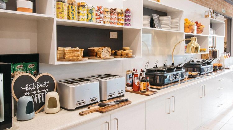 Quality Suites Banksia Gardens Restaurant