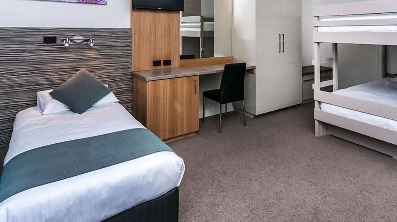<b>Comfort Inn Regal Park Room</b>. Images powered by <a href="https://iceportal.shijigroup.com/" title="IcePortal" target="_blank">IcePortal</a>.