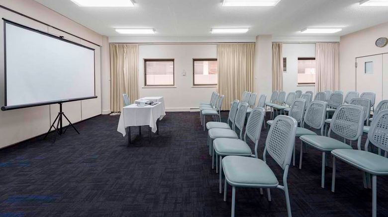 <b>Comfort Inn & Suites Goodearth Meeting</b>. Images powered by <a href="https://iceportal.shijigroup.com/" title="IcePortal" target="_blank">IcePortal</a>.