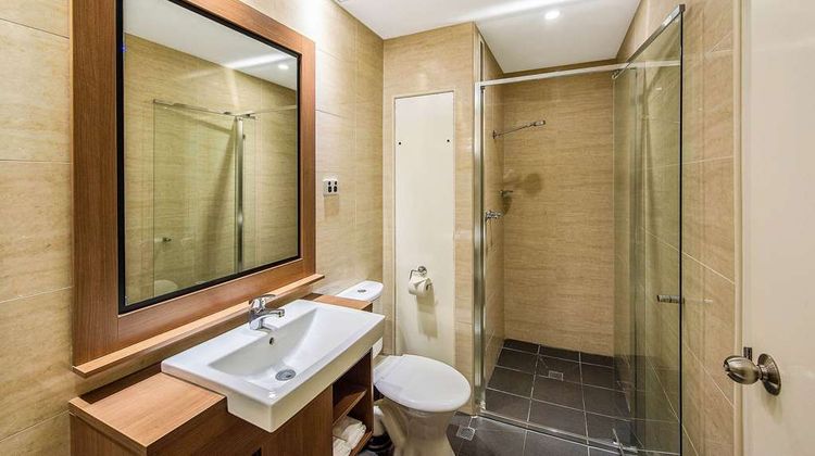 Quality Hotel Ambassador Perth Room