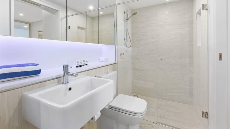 Breeze Mooloolaba, an Ascend Hotel Room
