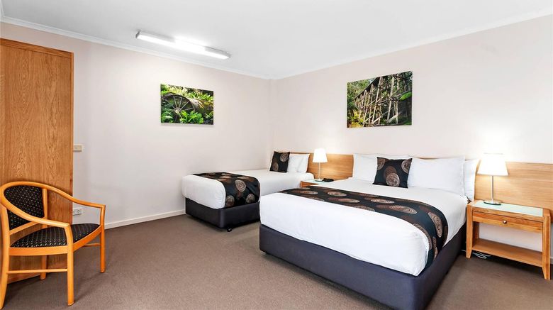 <b>Comfort Inn & Suites Warragul Room</b>. Images powered by <a href="https://iceportal.shijigroup.com/" title="IcePortal" target="_blank">IcePortal</a>.