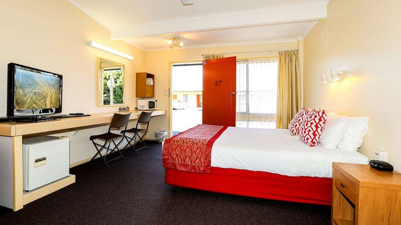 <b>Comfort Inn Premier Coffs Harbour Room</b>. Images powered by <a href="https://iceportal.shijigroup.com/" title="IcePortal" target="_blank">IcePortal</a>.