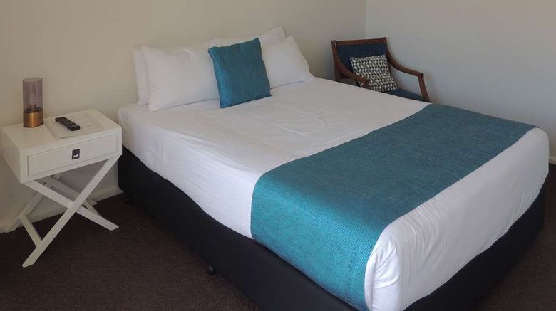 <b>Comfort Inn Premier Coffs Harbour Room</b>. Images powered by <a href="https://iceportal.shijigroup.com/" title="IcePortal" target="_blank">IcePortal</a>.