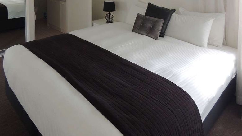 <b>Comfort Inn Premier Coffs Harbour Suite</b>. Images powered by <a href="https://iceportal.shijigroup.com/" title="IcePortal" target="_blank">IcePortal</a>.