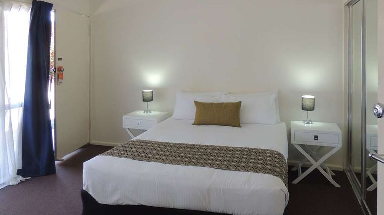 <b>Comfort Inn Premier Coffs Harbour Room</b>. Images powered by <a href="https://iceportal.shijigroup.com/" title="IcePortal" target="_blank">IcePortal</a>.
