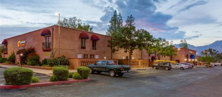 Comfort Suites at Sabino Canyon Exterior