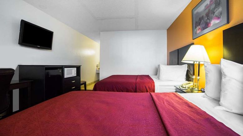 <b>Rodeway Inn Kingman Route 66 Room</b>. Images powered by <a href="https://iceportal.shijigroup.com/" title="IcePortal" target="_blank">IcePortal</a>.