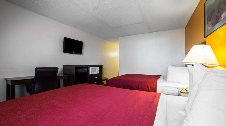 <b>Rodeway Inn Kingman Route 66 Room</b>. Images powered by <a href="https://iceportal.shijigroup.com/" title="IcePortal" target="_blank">IcePortal</a>.
