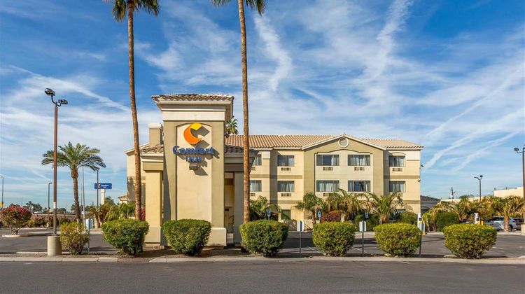 Comfort Inn Phoenix Central City Exterior
