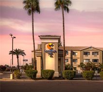 Comfort Inn Phoenix Central City Exterior
