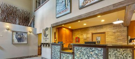 Comfort Inn Flagstaff Lobby
