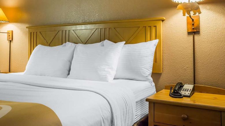 <b>Quality Inn Pinetop Lakeside Room</b>. Images powered by <a href="https://iceportal.shijigroup.com/" title="IcePortal" target="_blank">IcePortal</a>.