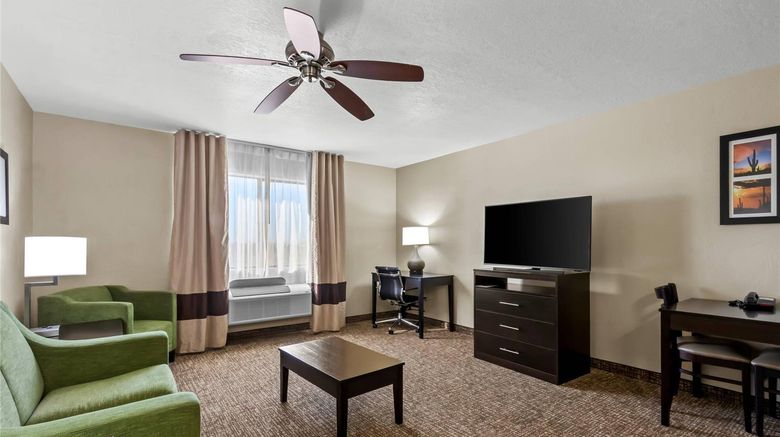 <b>Comfort Inn & Suites Near Sun City West Suite</b>. Images powered by <a href="https://iceportal.shijigroup.com/" title="IcePortal" target="_blank">IcePortal</a>.