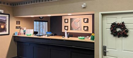 Comfort Suites Peoria Sports Complex Lobby
