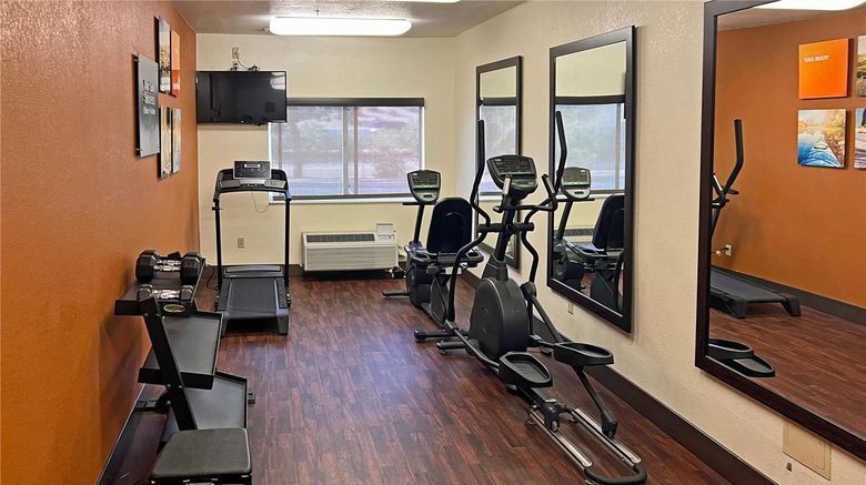 <b>Comfort Suites Peoria Sports Complex Health</b>. Images powered by <a href="https://iceportal.shijigroup.com/" title="IcePortal" target="_blank">IcePortal</a>.