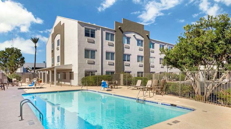 Comfort Suites Tucson Mall Pool