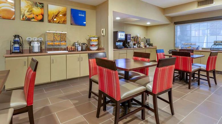 <b>Comfort Inn & Suites Restaurant</b>. Images powered by <a href="https://iceportal.shijigroup.com/" title="IcePortal" target="_blank">IcePortal</a>.