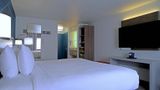 <b>Comfort Inn & Suites Room</b>. Images powered by <a href="https://iceportal.shijigroup.com/" title="IcePortal" target="_blank">IcePortal</a>.