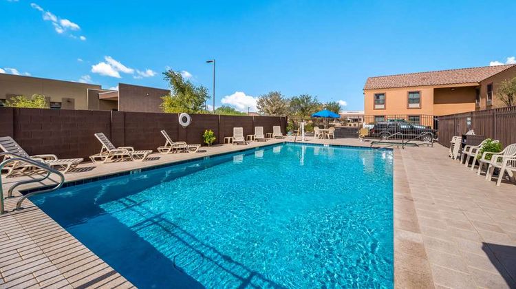 MainStay Suites Pool