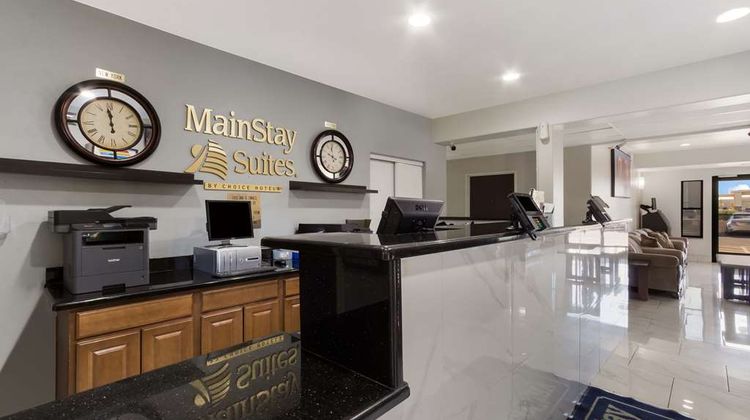 MainStay Suites Lobby