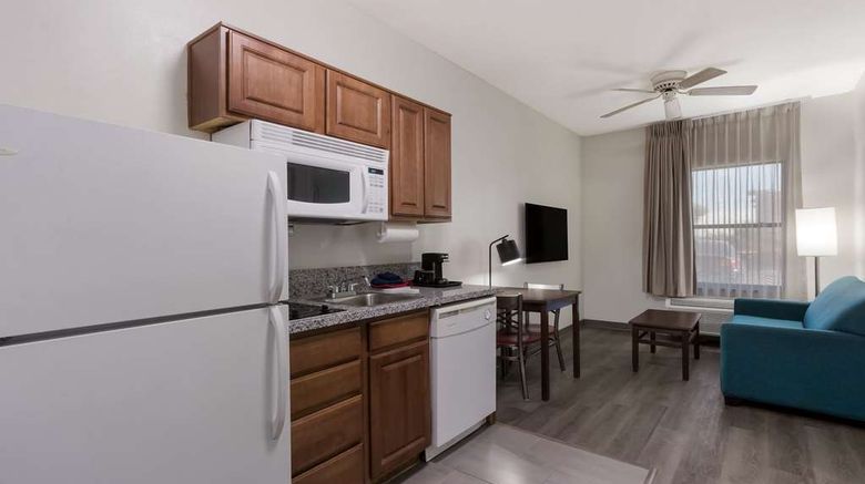 <b>MainStay Suites Suite</b>. Images powered by <a href="https://iceportal.shijigroup.com/" title="IcePortal" target="_blank">IcePortal</a>.