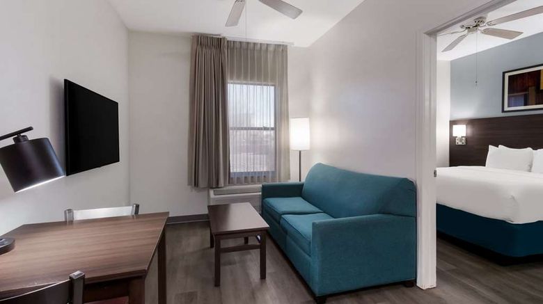 <b>MainStay Suites Suite</b>. Images powered by <a href="https://iceportal.shijigroup.com/" title="IcePortal" target="_blank">IcePortal</a>.