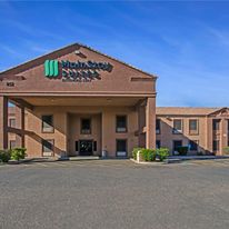 MainStay Suites
