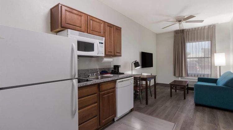 MainStay Suites Suite