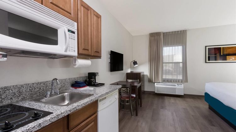 MainStay Suites Room
