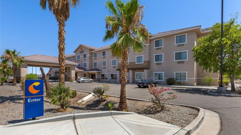 <b>Comfort Inn & Suites Exterior</b>. Images powered by <a href="https://iceportal.shijigroup.com/" title="IcePortal" target="_blank">IcePortal</a>.