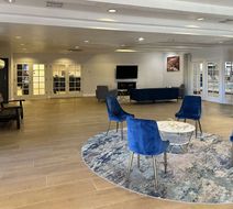 Clarion Pointe Winslow I-40 Lobby