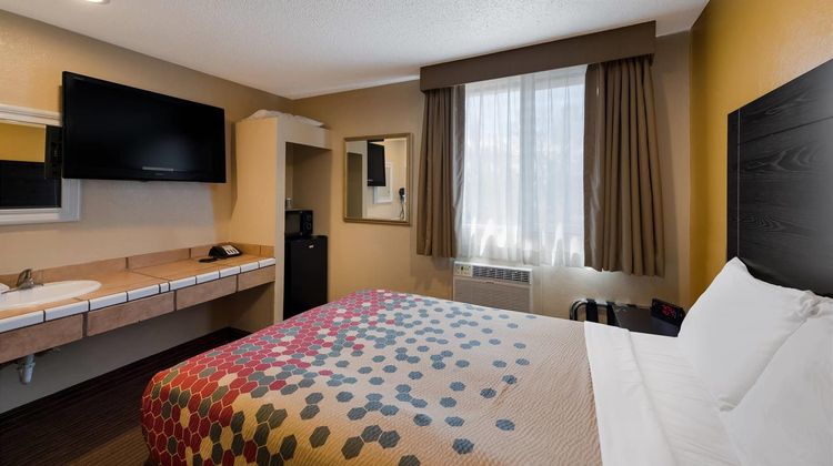 Rodeway Inn Downtown Room