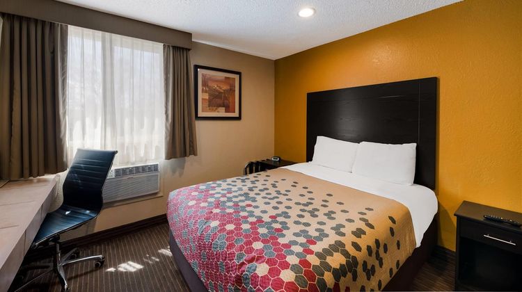 Rodeway Inn Downtown Room