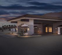 Quality Inn & Suites Exterior
