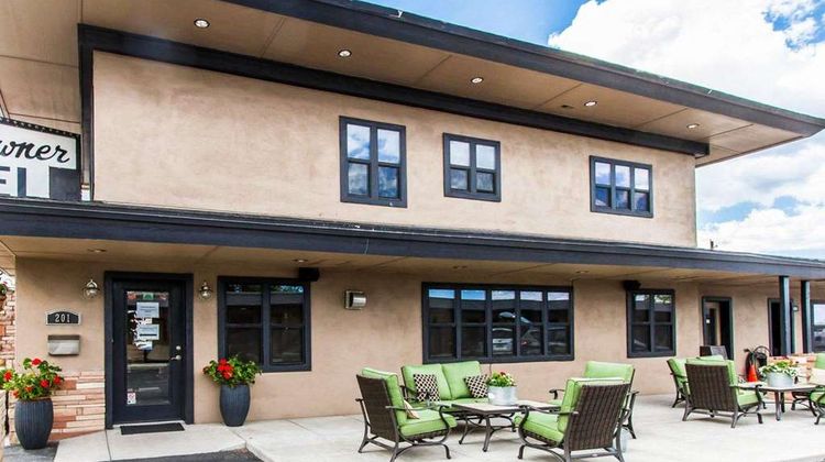 Rodeway Inn & Suites Downtowner-Rte 66 Exterior