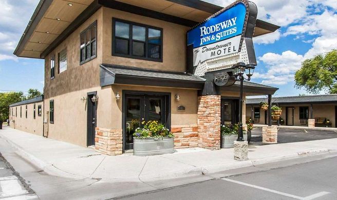 Rodeway Inn & Suites Downtowner-Rte 66 Exterior