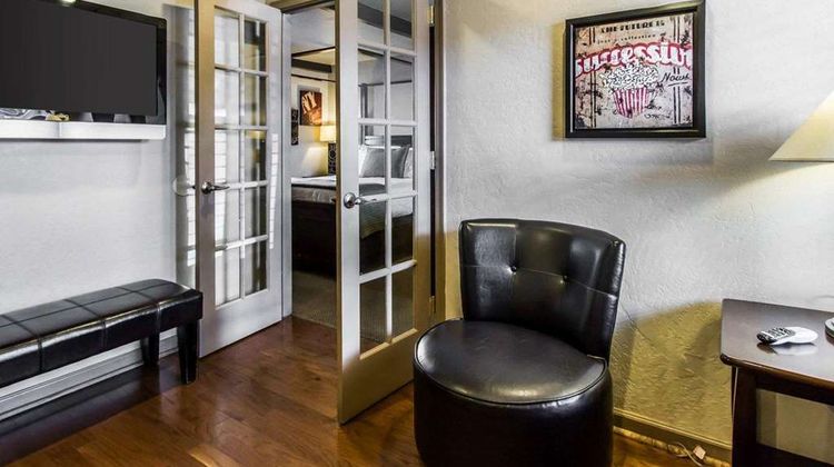 Rodeway Inn & Suites Downtowner-Rte 66 Suite