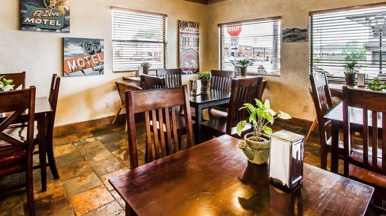 <b>Rodeway Inn & Suites Downtowner-Rte 66 Restaurant</b>. Images powered by <a href="https://iceportal.shijigroup.com/" title="IcePortal" target="_blank">IcePortal</a>.