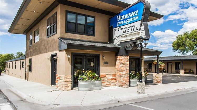 Rodeway Inn & Suites Downtowner-Rte 66 Exterior