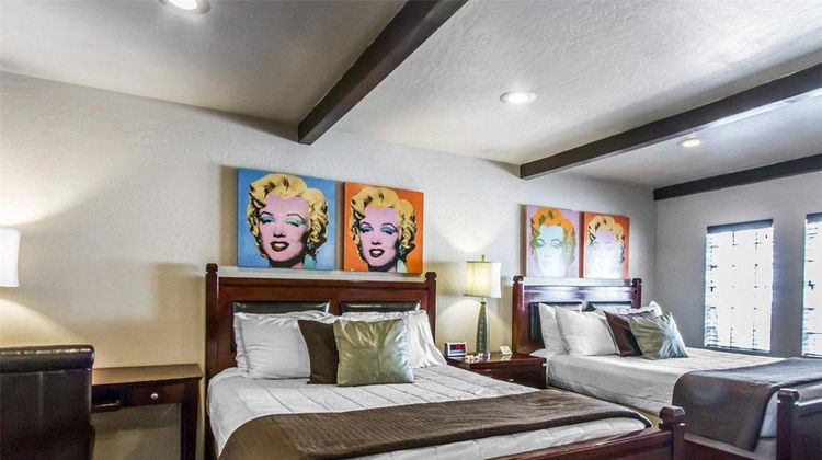 Rodeway Inn & Suites Downtowner-Rte 66 Room