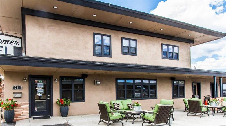 <b>Rodeway Inn & Suites Downtowner-Rte 66 Exterior</b>. Images powered by <a href="https://iceportal.shijigroup.com/" title="IcePortal" target="_blank">IcePortal</a>.