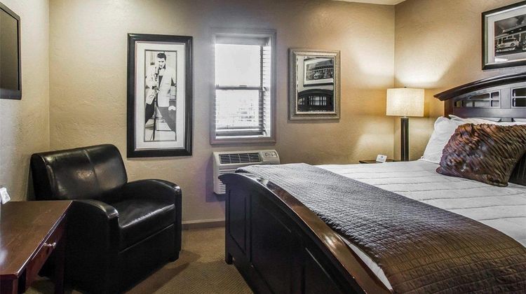 Rodeway Inn & Suites Downtowner-Rte 66 Room