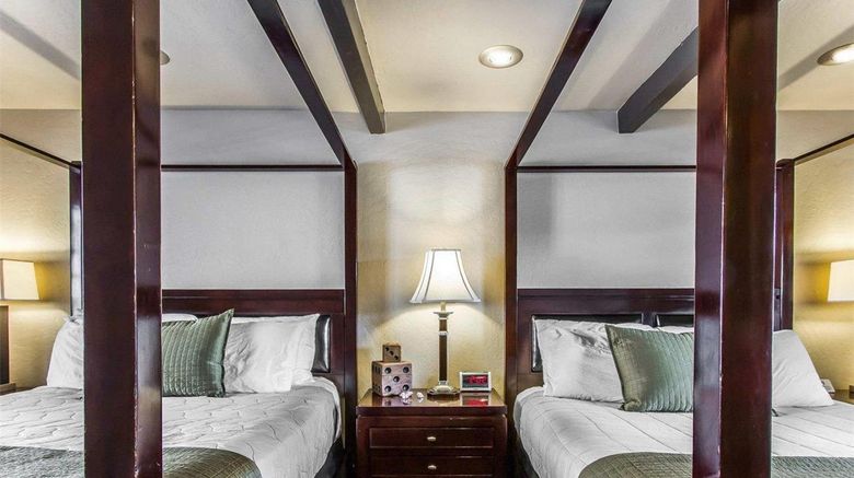 <b>Rodeway Inn & Suites Downtowner-Rte 66 Suite</b>. Images powered by <a href="https://iceportal.shijigroup.com/" title="IcePortal" target="_blank">IcePortal</a>.