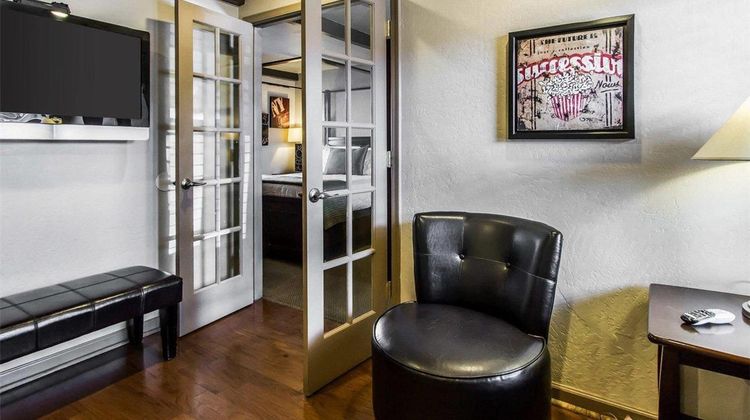 Rodeway Inn & Suites Downtowner-Rte 66 Suite