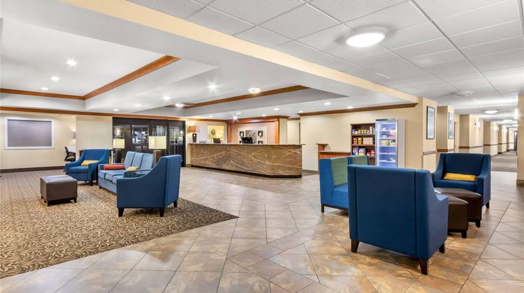 Comfort Inn & Suites Lobby