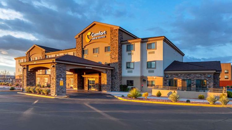 Comfort Inn & Suites Page at Lake Powell Exterior