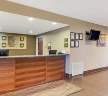 Comfort Inn & Suites Page at Lake Powell Lobby