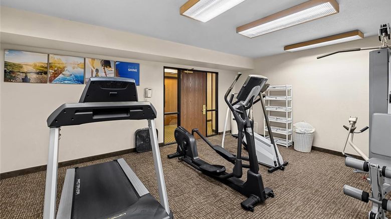 <b>Comfort Inn Benson Health</b>. Images powered by <a href="https://iceportal.shijigroup.com/" title="IcePortal" target="_blank">IcePortal</a>.